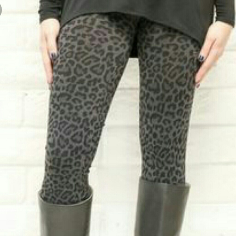 🔖SOLD🔖Bundle of 3 Leopard!!!